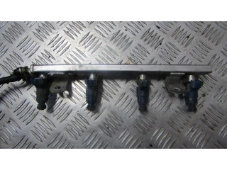 Топливная рампа 353102B000, 35310-2B000   KIA Venga 1.4 