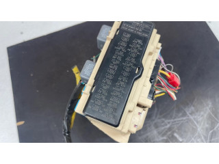 Блок предохранителей GL2HQYY, 021106 Lexus RX 330 - 350 - 400H