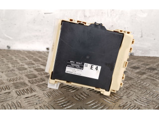 Блок предохранителей 2380003912, 8922178010 Lexus NX