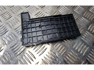 Pojistková skříňka 7H6970187J Volkswagen Transporter - Caravelle T5 2006