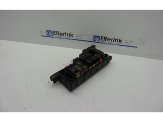 Блок предохранителей 8645364 Volvo V70