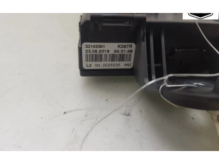 Блок предохранителей 32142591 Volvo XC90