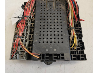 Блок предохранителей 9494673 Volvo S80