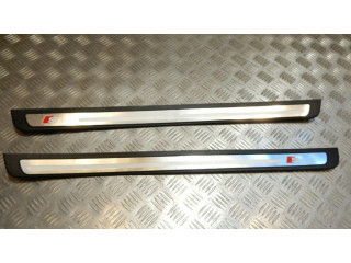 Отделка переднего порога (внутренняя)