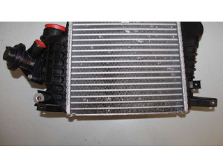 Интеркулер  21821AA030   Subaru Forester SH 