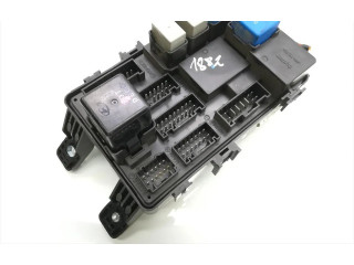 Блок предохранителей 91950-1G010   KIA Rio    