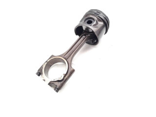 Поршень с шатуном D5244T8 D5244T8 Volvo C70