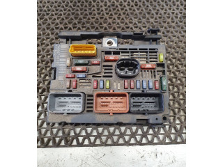 Блок предохранителей 9666700180   Citroen C5    