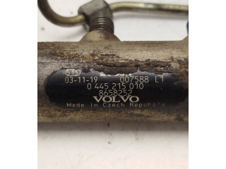 Топливная рампа 8658252, 007588L1 Volvo S60