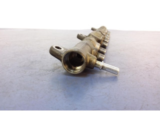 Vstřikovací lišta 11617555666, 7555666 BMW 7 F01 F02 F03 F04 4.4 N63B44B