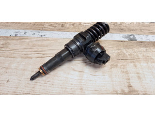 Форсунка 038130073BQ    Skoda Octavia Mk2 (1Z)  BMM 