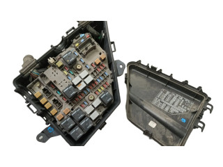 Pojistková skříňka Řídící jednotka BSM 25745686 Cadillac CTS 2004