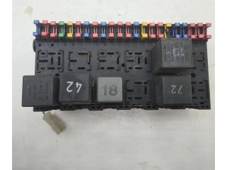 Pojistková skříňka 357937039 Volkswagen PASSAT B3 1991