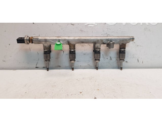 Топливная рампа 05E133320B, 04E906036AD Skoda Octavia Mk3 (5E)