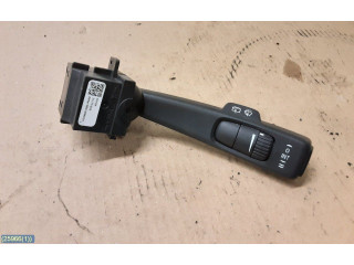 Ручка стеклоочистителей    Volvo V70