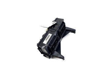 Блок предохранителей 04692087ab Jeep Grand Cherokee (WK)