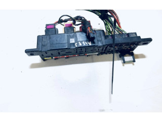 Блок предохранителей 8l0941822 Volkswagen Golf IV