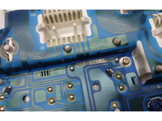 Přístrojová deska Mitsubishi Pajero 2003 MR576706, MR576