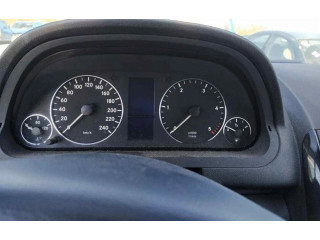 Панель приборов    Mercedes-Benz A W169       