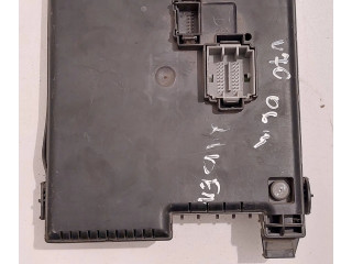 Блок предохранителей 30786648, 28080157 Volvo V70