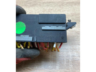 Блок предохранителей  7703397464, 7703297597   Renault Clio II    