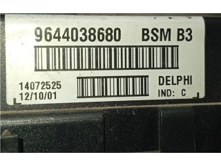 Блок предохранителей 9644038680, RHY Citroen Xsara