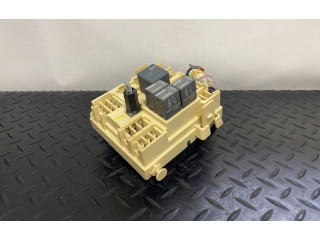 Блок предохранителей  15319403-04   Chevrolet Suburban    