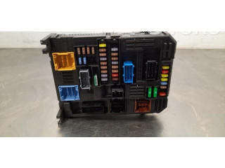 Блок предохранителей  9830707680   Peugeot Partner III    