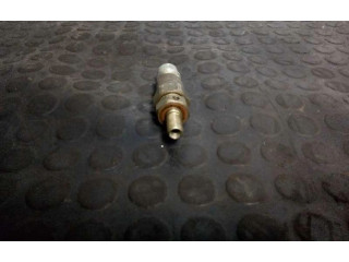 Vstřikovač B893050Y10 Nissan Almera