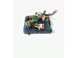 Pojistková skříňka 28119759 Peugeot 3008 2012