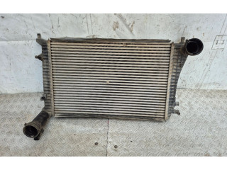 Интеркулер 1K0145803F Volkswagen Caddy