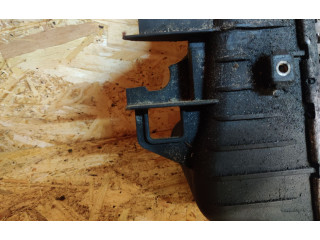 Интеркулер  3043858   Jeep Cherokee 2.8