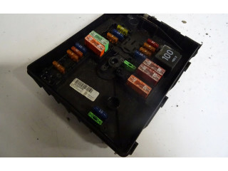 Блок предохранителей  1K0937125A   Volkswagen Touran I    