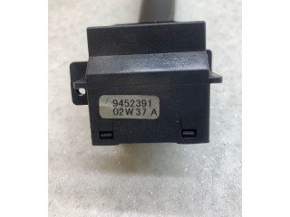 Ручка стеклоочистителей 9452391, 02W37A Volvo V70