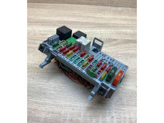 Pojistková skříňka 90464777, 90069864 Opel Astra F 1992