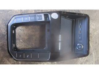 Отделка рычага переключения передач (пластиковая)