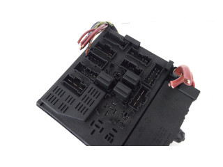 Блок предохранителей  6978265   BMW Z4 E85 E86    