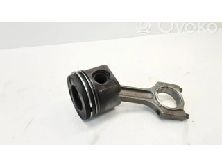 Píst 0840C BMW 1 E81 E87 pro naftový motor 2.0