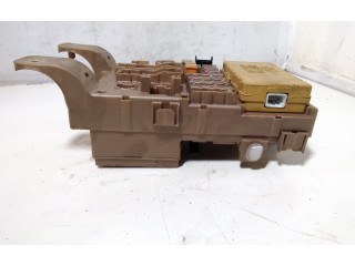 Pojistková skříňka 8264113040, 2323000231 Toyota Corolla Verso E121 2003