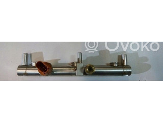 Vstřikovací lišta 06E130089P Audi A8 S8 D4 4H