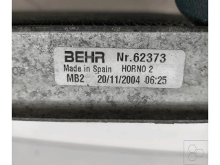 Интеркулер 8200685747, 8200252209 Renault Clio II