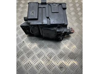 Pojistková skříňka Nissan Navara D40 2013