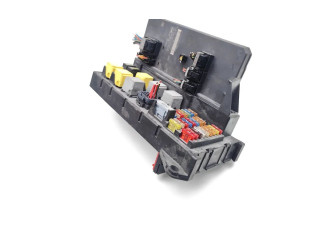 Блок предохранителей A9069006701, A9069013100    Volkswagen Crafter  BJK 