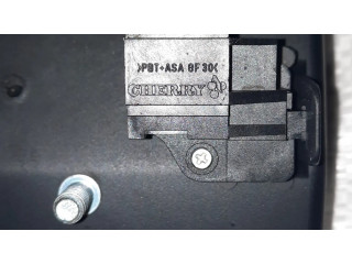 Замок задней крышки (наружный)