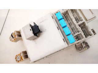   Pojistková skříňka 8198050030, 81980-50030   Toyota Land Cruiser (J100) 2005