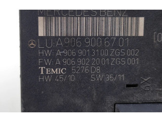 Блок предохранителей A9069006701, A9069013100    Volkswagen Crafter  BJK 