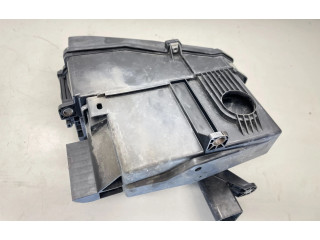 Pojistková skříňka 715496903w Lexus GS 250 350 300H 450H 2014