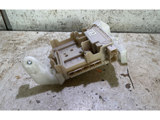 Блок предохранителей 827300H030A, 5K251851 Peugeot 108