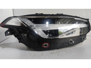 Передняя фара