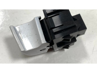 Включатель ручного тормоза